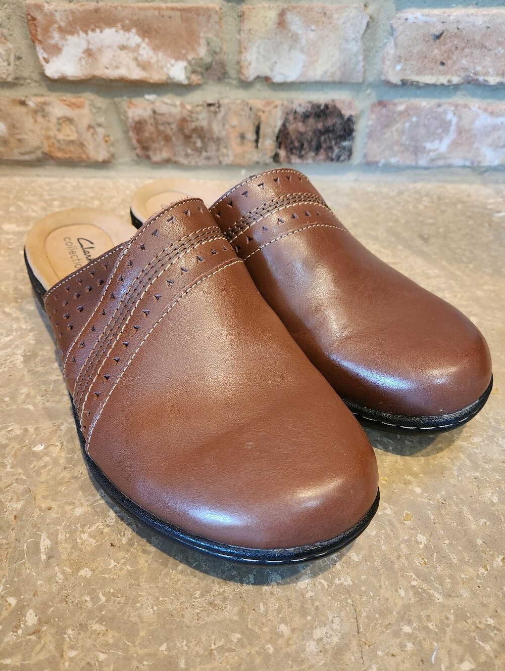 Clarks Laurieann Women’s Tan Leather Slip-On Mules - Size 10.5 (EU 41)